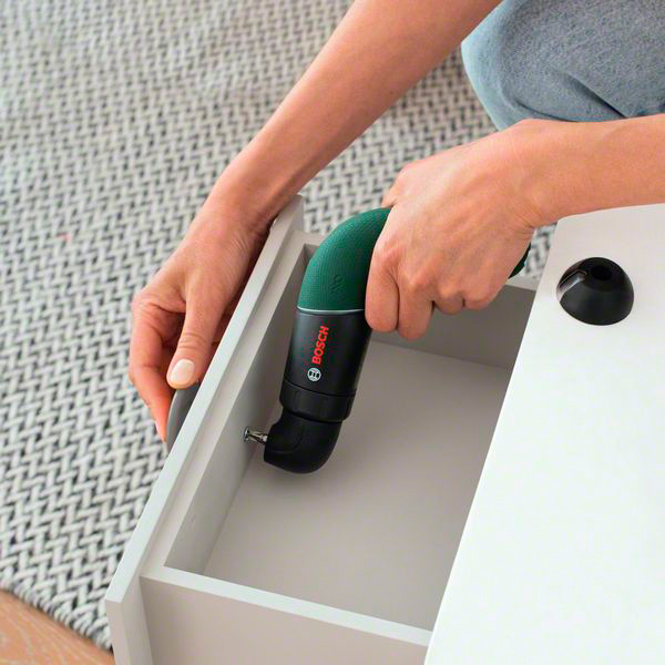 Акумуляторна викрутка Bosch IXO 6 Set