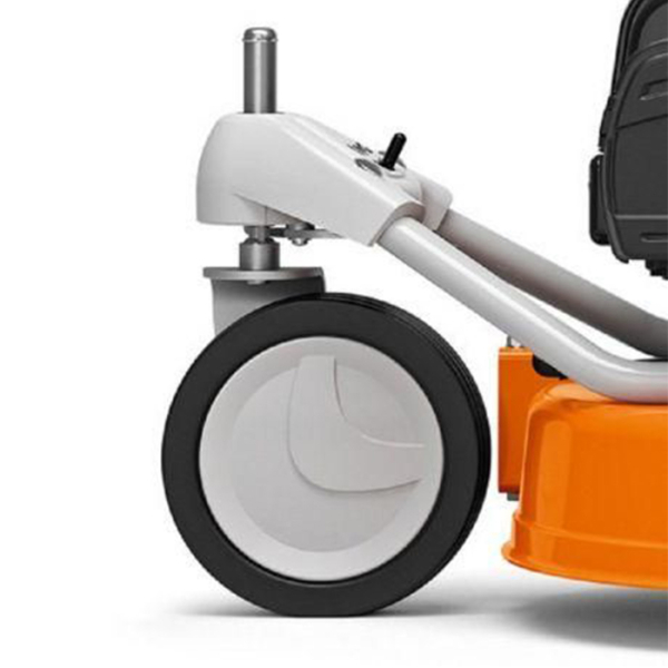 Газонокосилка бензиновая самоходная STIHL RМ 3.1 RT