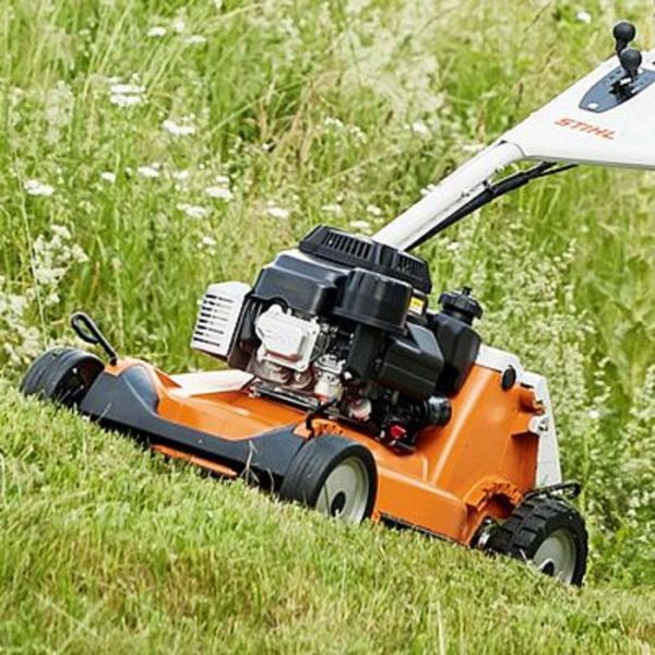 Газонокосарка бензинова самохідна STIHL RM 655 V