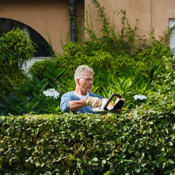 Кущоріз акумуляторний STIHL HSA 45