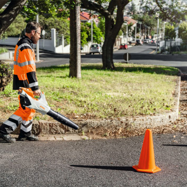 Акумуляторна повітродувка STIHL BGA 86, без акб та з/п
