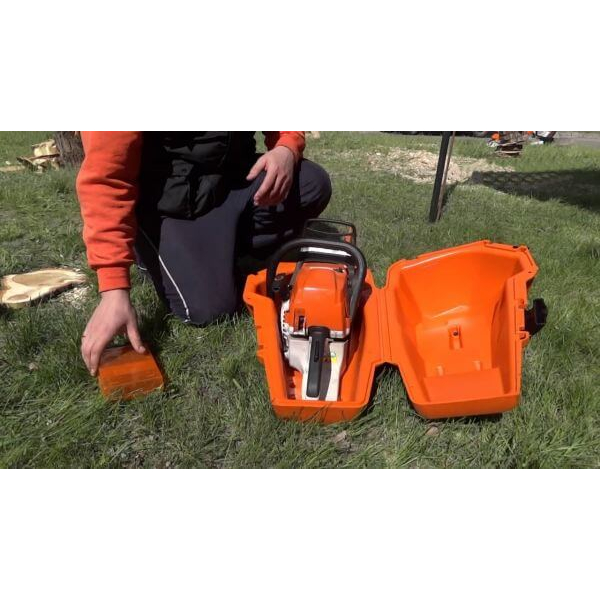 Пластиковий футляр для бензопил STIHL 40 см