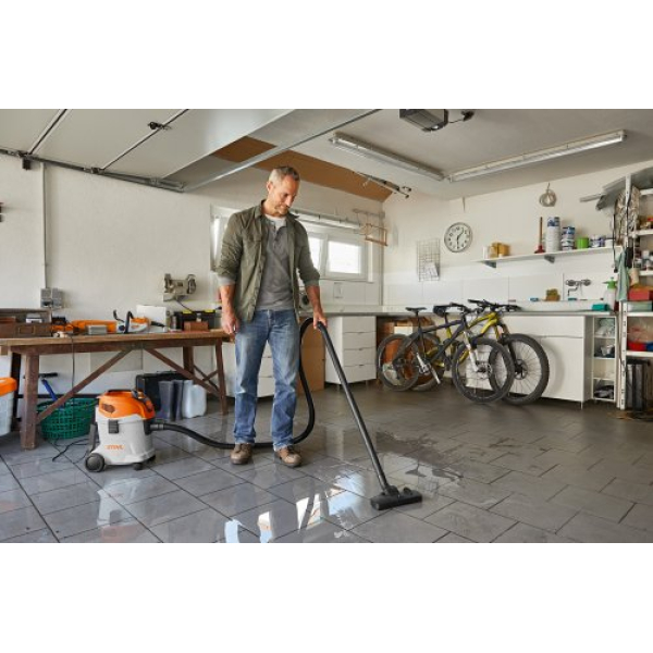 Пилосос для вологого та сухого прибирання STIHL SE 33