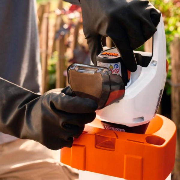 Акумуляторний нагнітальний насос STIHL PKA 30, без акб